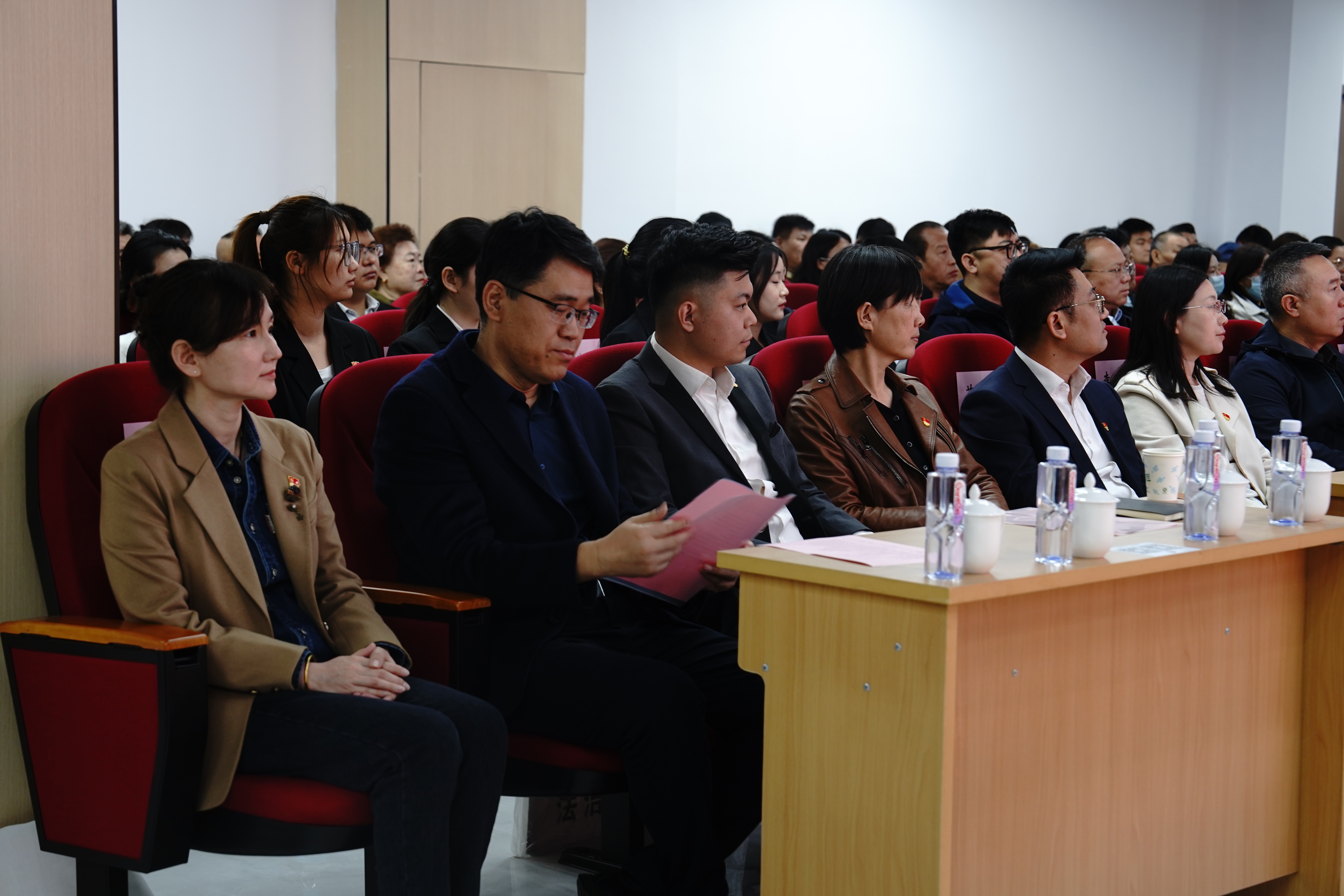 深化校地合作 共筑非遗传承 ——济南传媒学校携手南辛庄街道开启人才培养新篇章