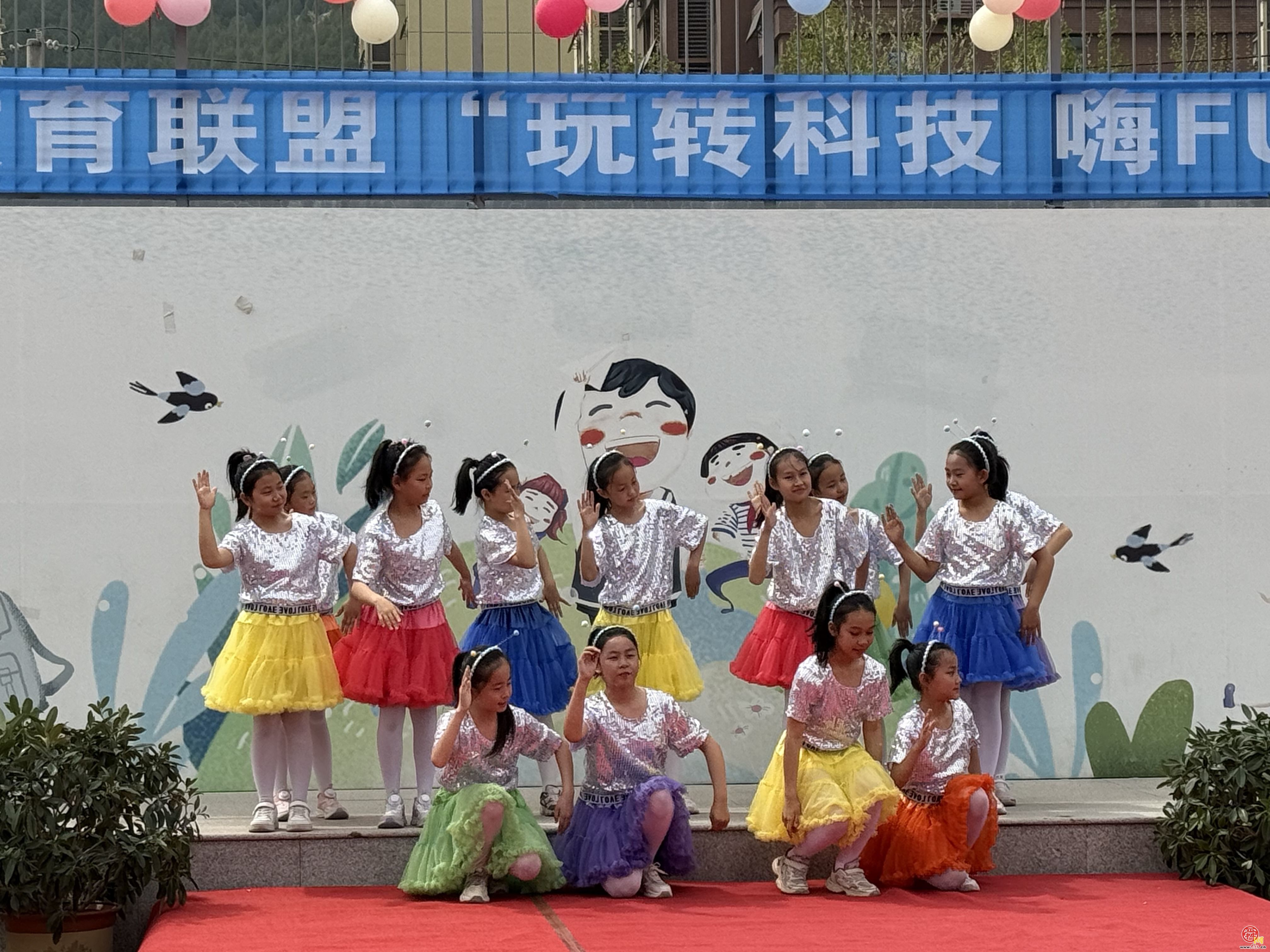 玩转科技 嗨FUN未来 济南兴隆K15+教育联盟 科技节盛大启幕