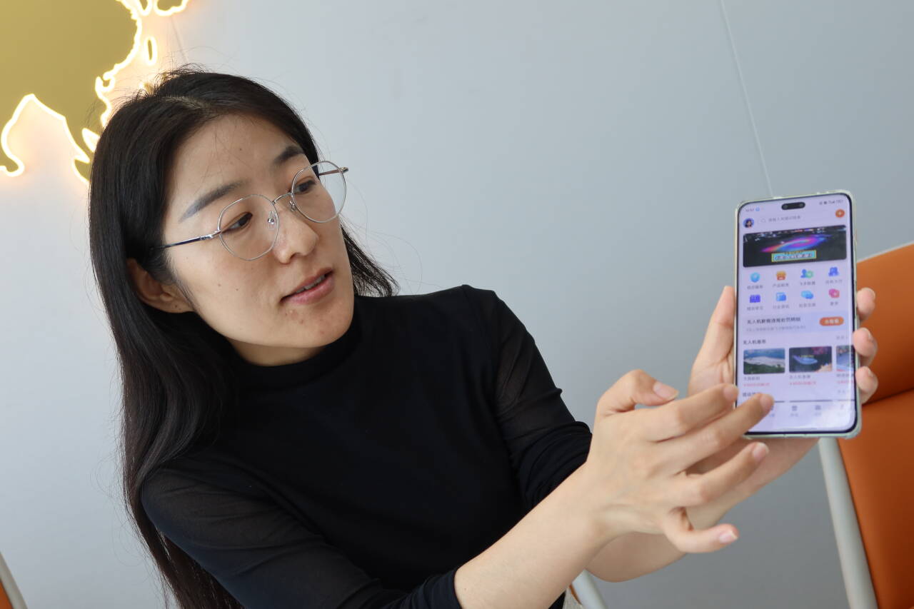 融媒·画像丨向天空要GDP！一张“飞行服务网”，激活万亿“云端市场”