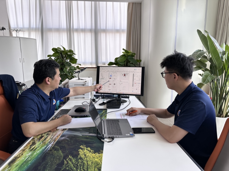 融媒·画像丨低空“拓荒人” 一张“飞行服务网”，激活万亿“云端市场”