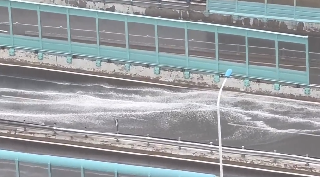 刚刚，急雨突袭济南，多地“哗哗的”，最新预报