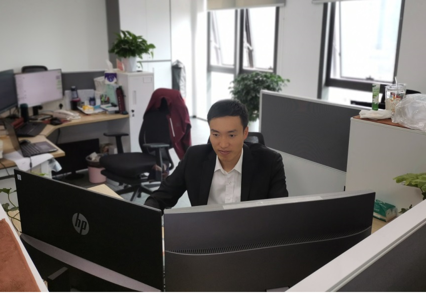 有理赔难题？找“谢工”！——记“全国劳动模范”拟表彰对象谢松宸