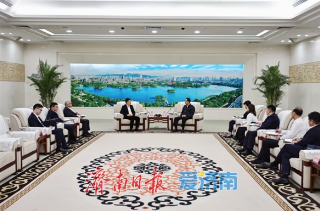 刘强会见中国银联股份有限公司客人