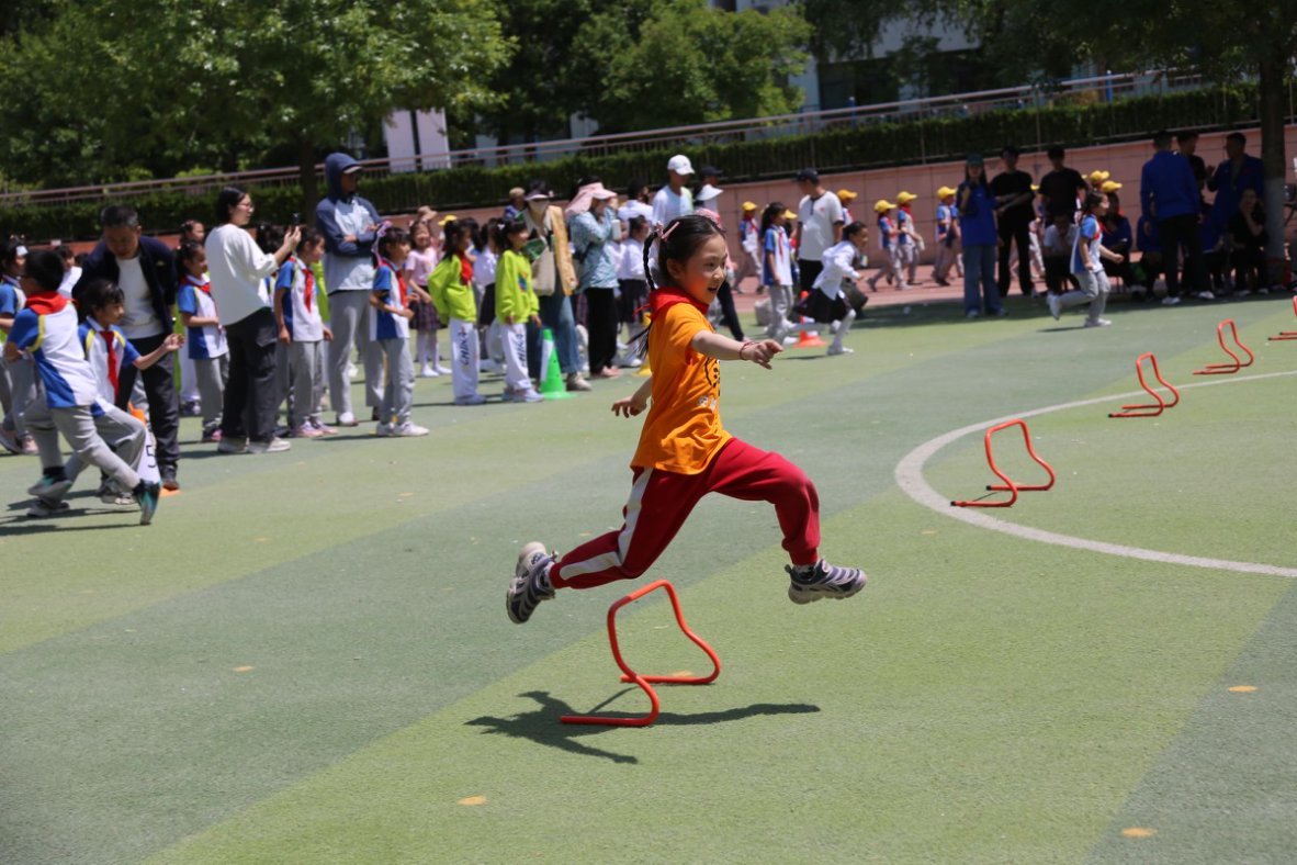 育秀小学春季运动会圆满举行 活力绽放彰显体育精神