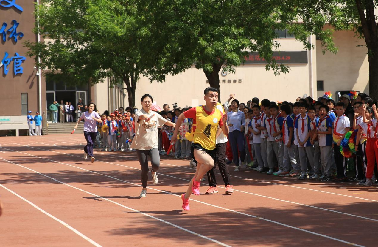 育秀小学春季运动会圆满举行 活力绽放彰显体育精神
