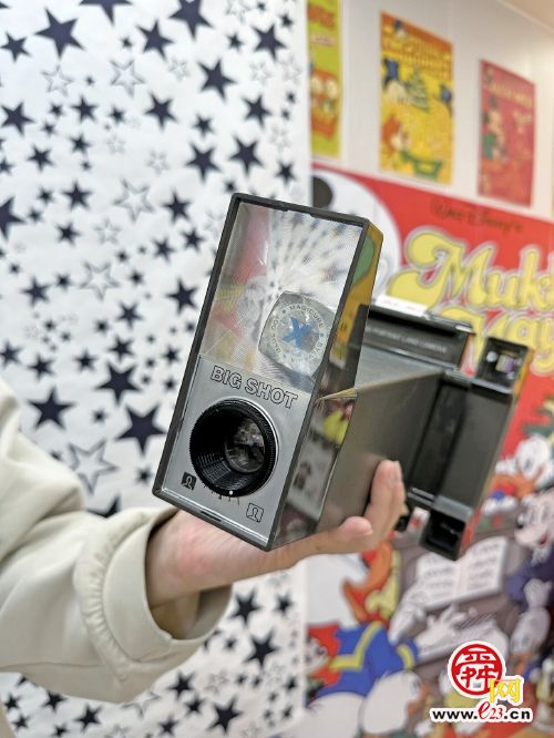 “拍一张少一张”的复古相片受热捧 记者探访济南拍摄体验店