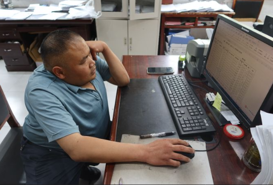 融媒·画像丨三段创业路，一生助残情——送“光”的人