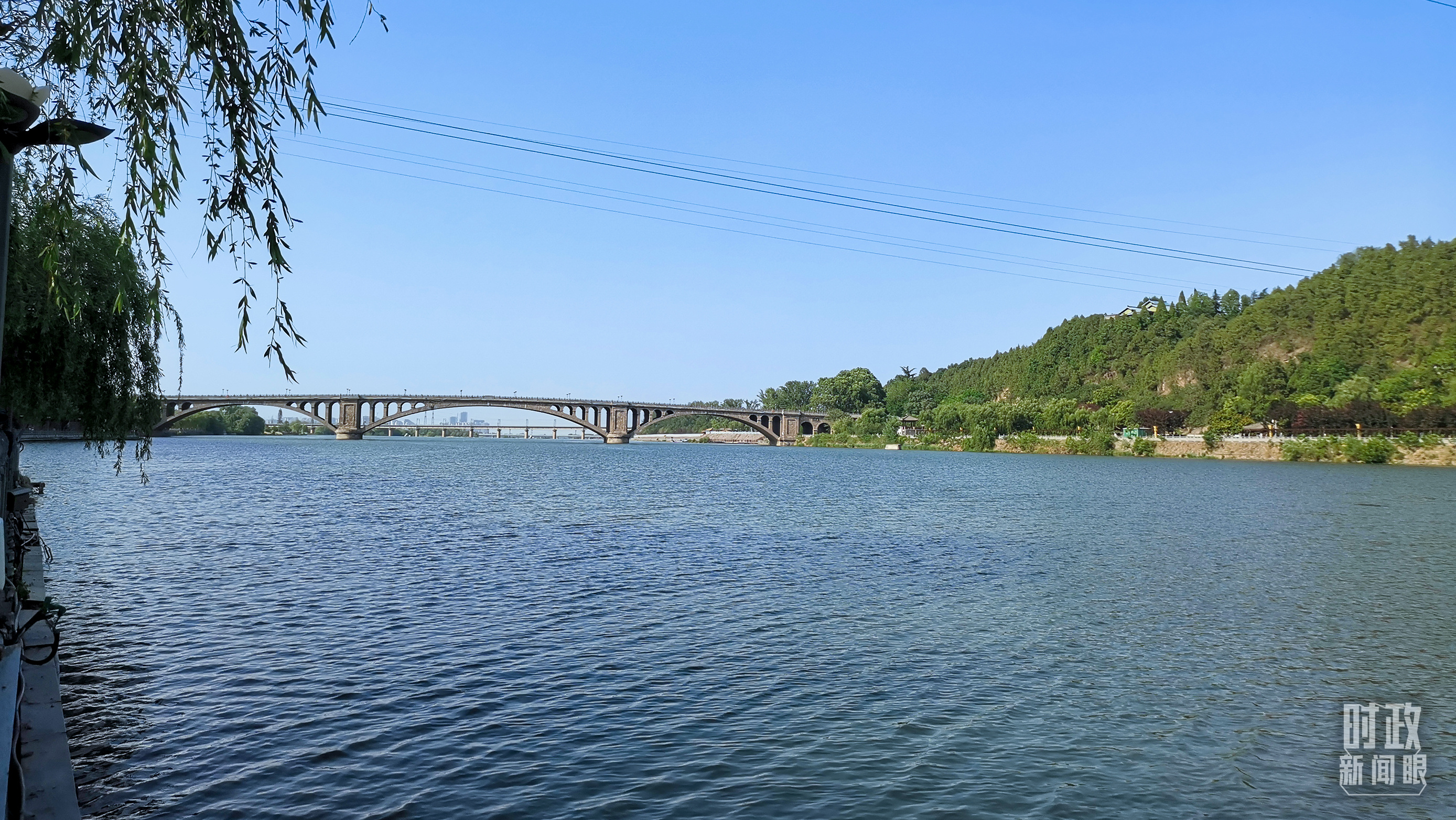 时政新闻眼丨走进这座历史文化名城，习近平重点关注了什么？