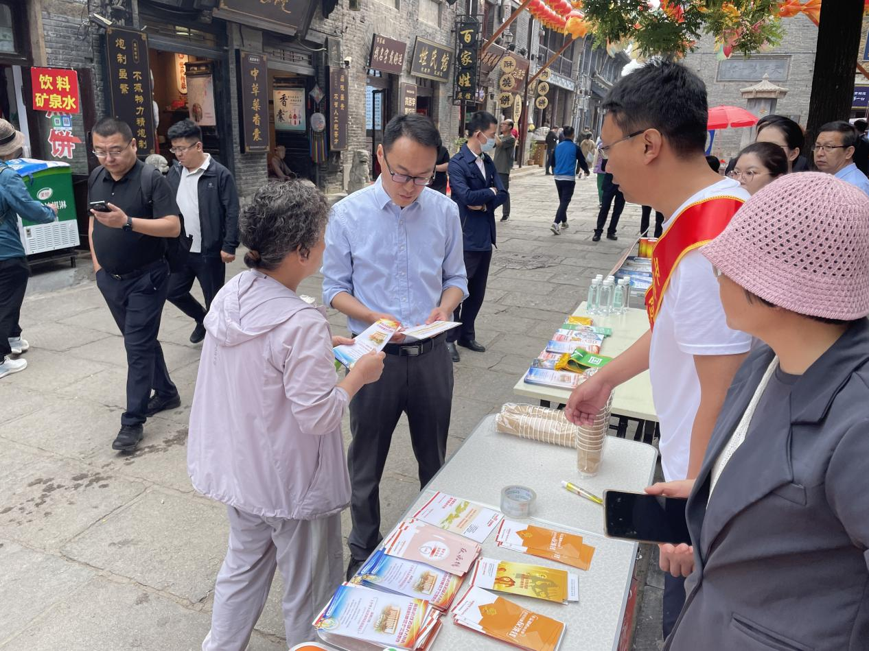 平安产险淄博中心支公司开展“5·15打击和防范经济犯罪”宣传活动