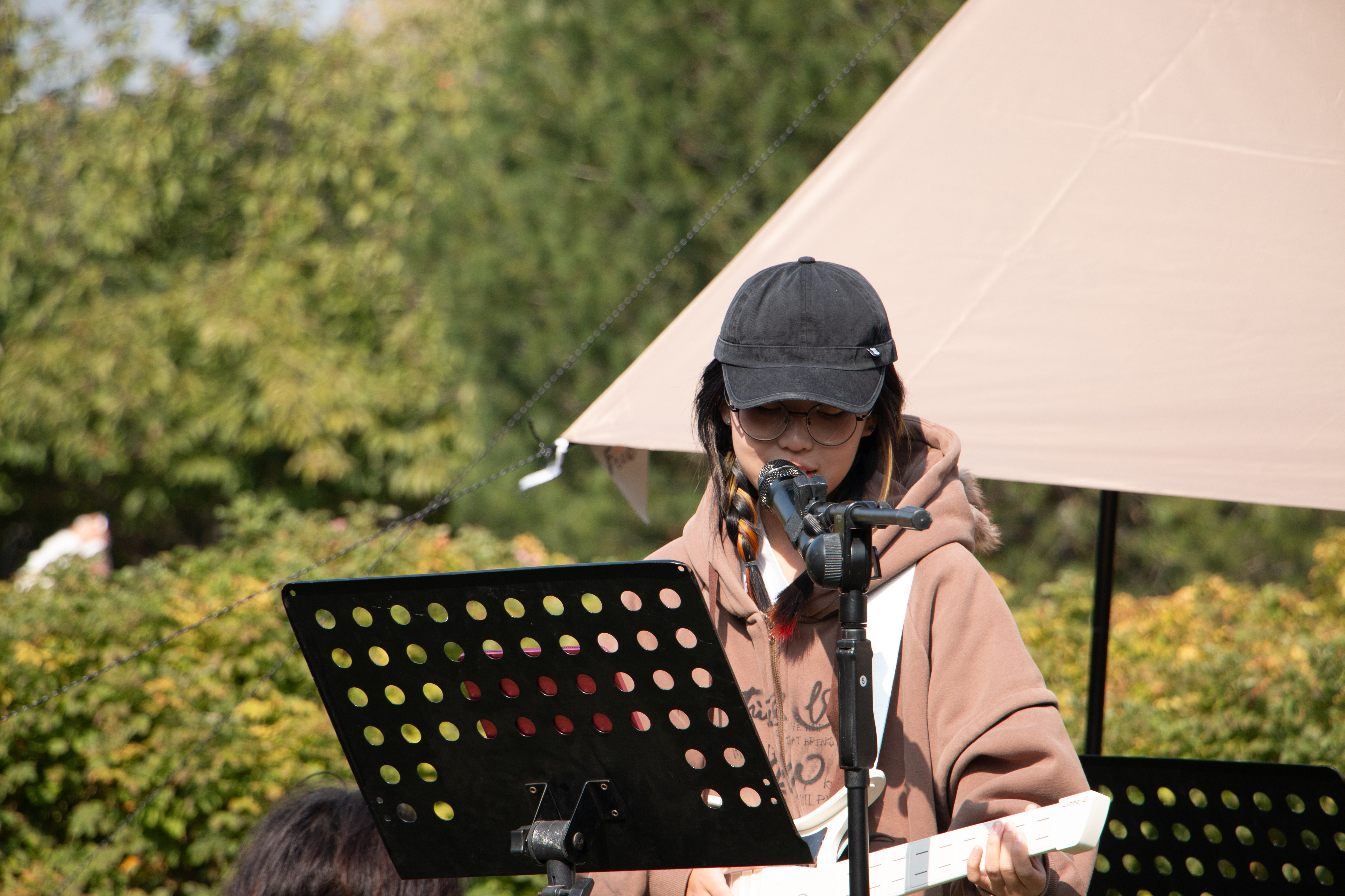 融媒·画像丨藏在校园里的“解忧杂货铺”，巧解心结的“心灵摆渡者”——济大的“心”事