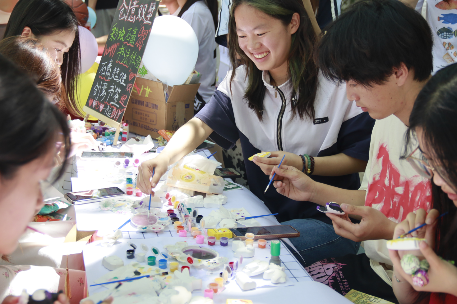 融媒·画像丨藏在校园里的“解忧杂货铺”，巧解心结的“心灵摆渡者”——济大的“心”事