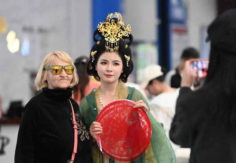 中, 우수 성능∙가성비∙편리한 결제로 외국인 사로잡아