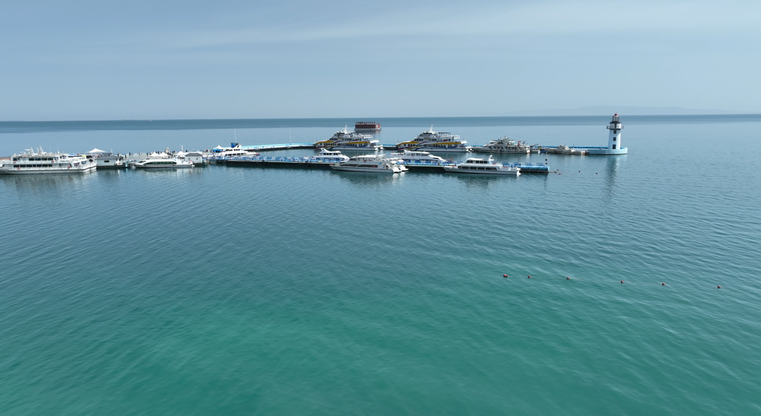 青海湖开启“高光时刻”：景区升级带来全新体验