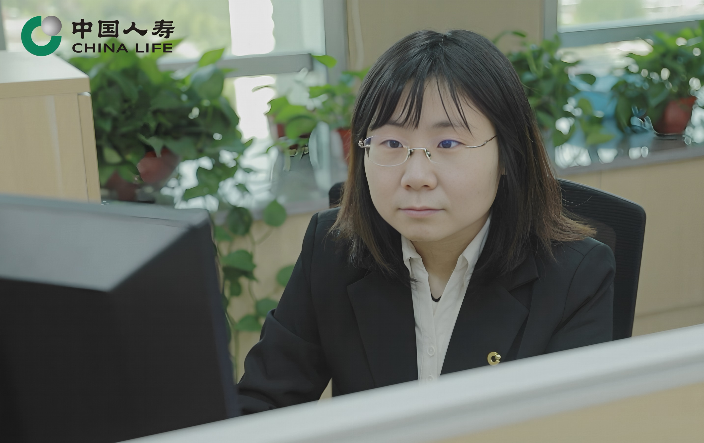 科技巾帼勇攀峰 青春笔墨绘担当——国寿青年康亚楠荣获2025年度新时代青年先锋奖