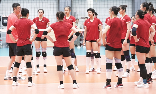 新帅＋新阵容出战2025世界女排联赛北京站 中国女排本周三全新亮相
