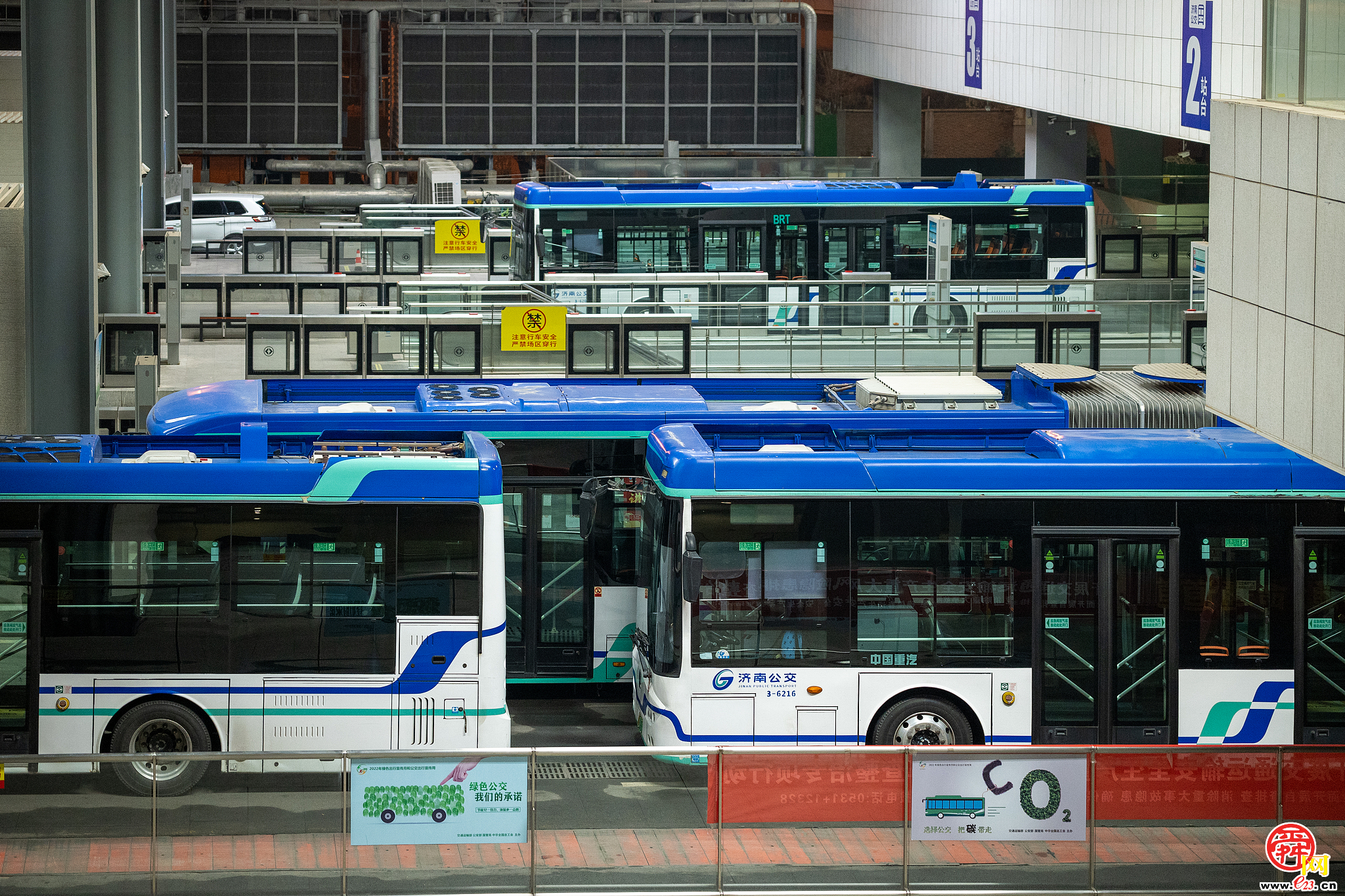 济南21条公交线路开设中高考专线车