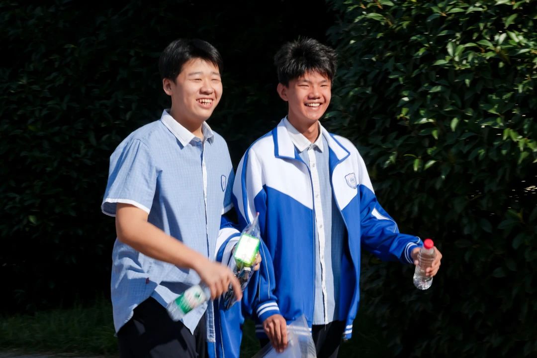 中考加油！济南中考首日直击→