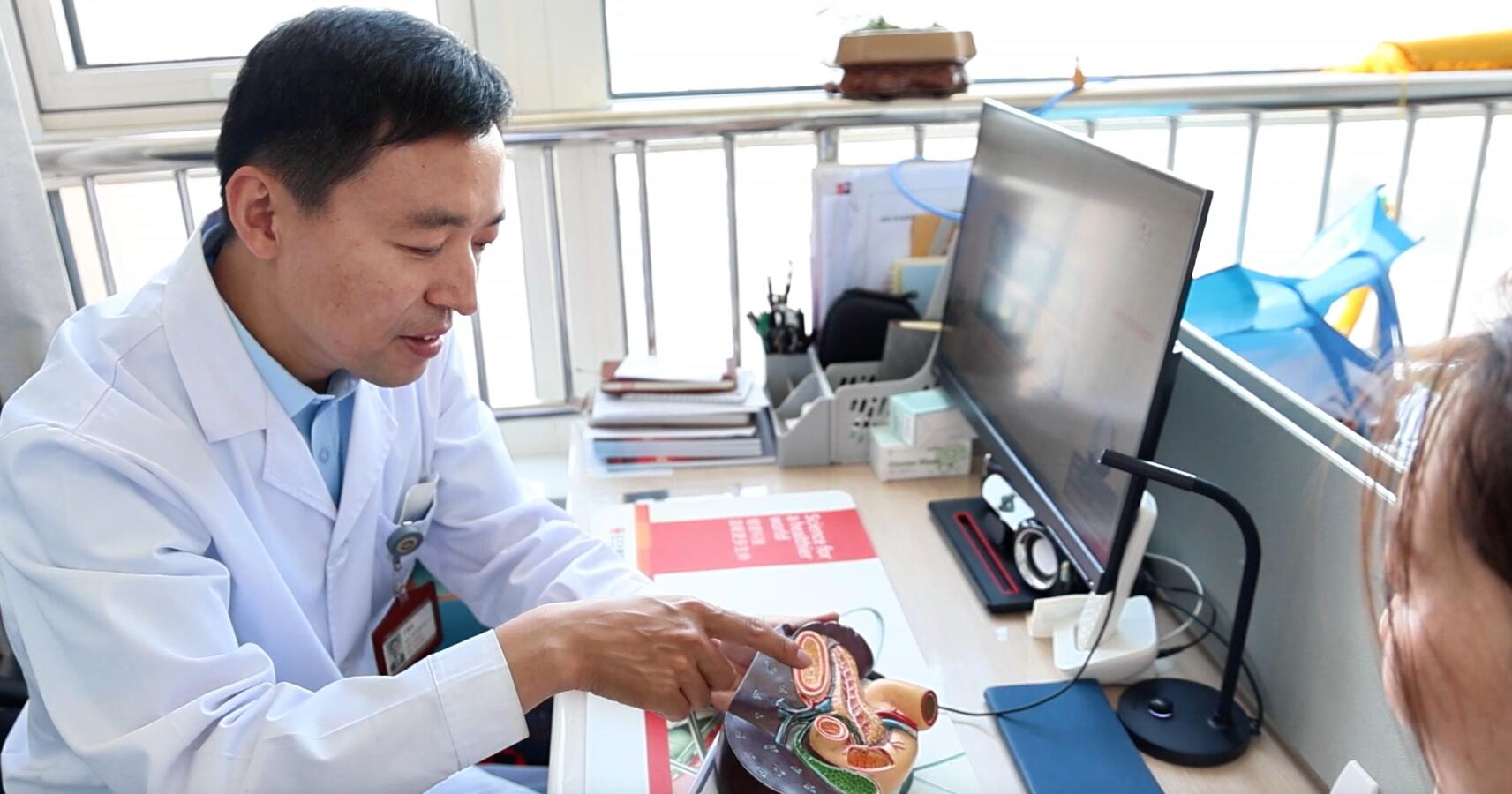 既当“绣花匠”又做“换肝人”——揭秘山东第一医科大学附属省立医院肝胆外科二病区/肝移植科的生死时速