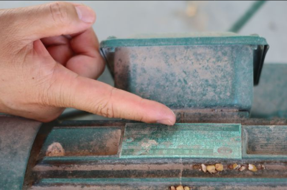 融媒·画像丨收集“泥土数据”，算出“大国粮策”——麦田“精算师”