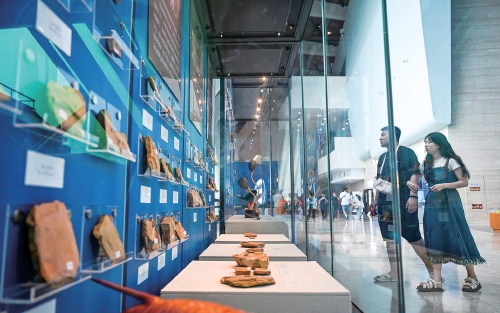 澄江古生物化石亮相国家海洋博物馆