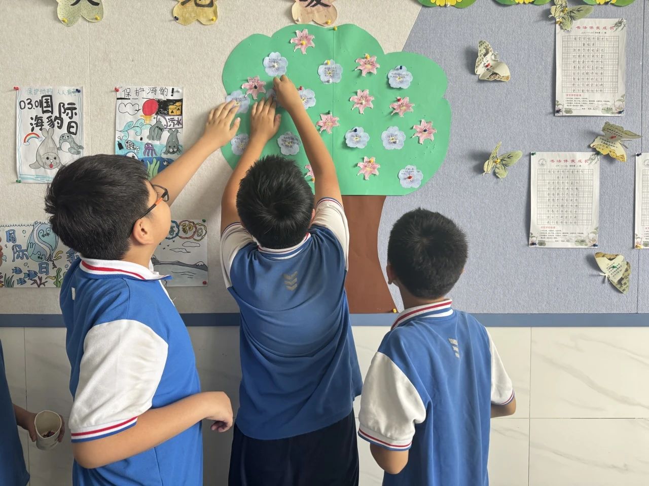 童趣爱沃土 绿意满未来——济南市历城区董家中心小学全国土地日主题活动