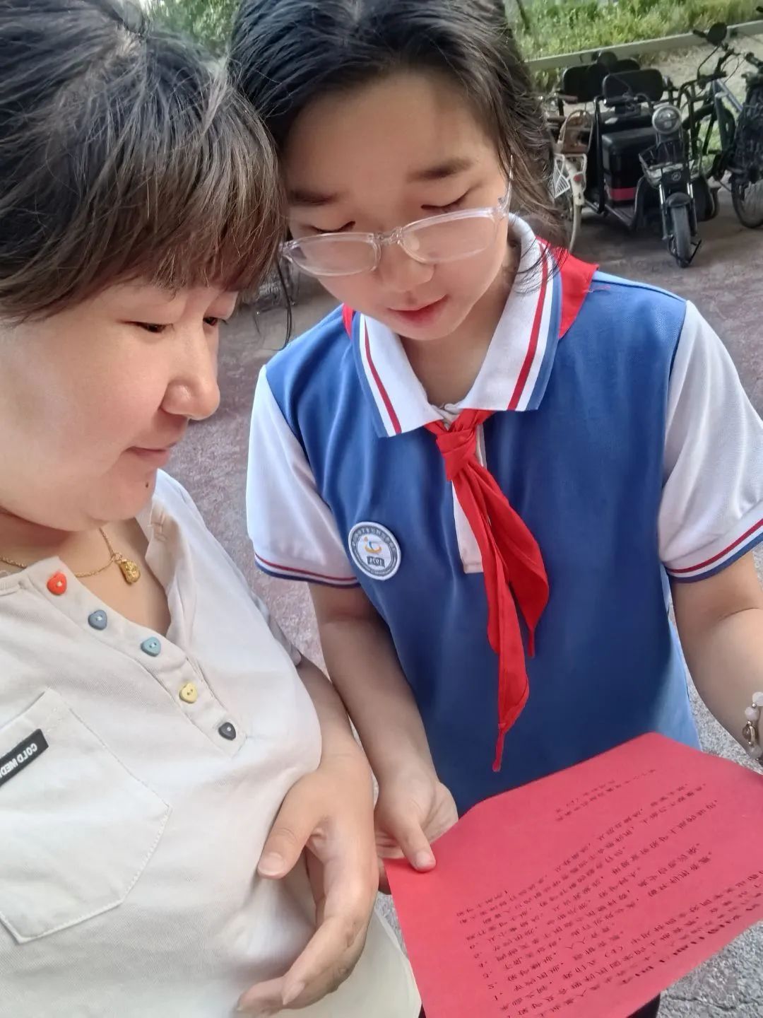 童趣爱沃土 绿意满未来——济南市历城区董家中心小学全国土地日主题活动