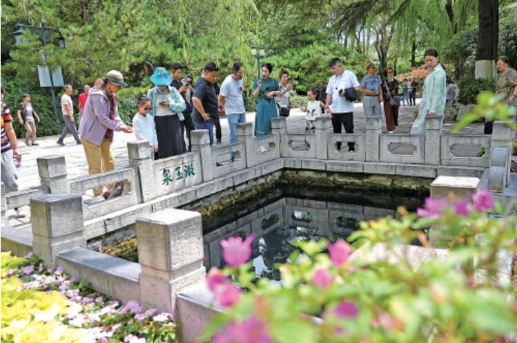 地下水位持续攀升 济南各大名泉将迎最佳观赏期