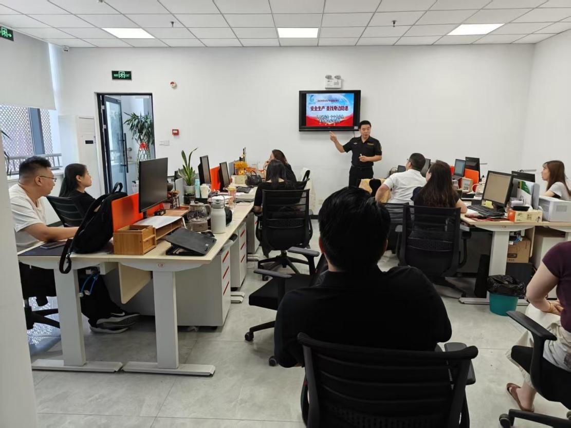 平安产险滨州中支惠民支公司组织员工开展消防安全知识宣讲活动