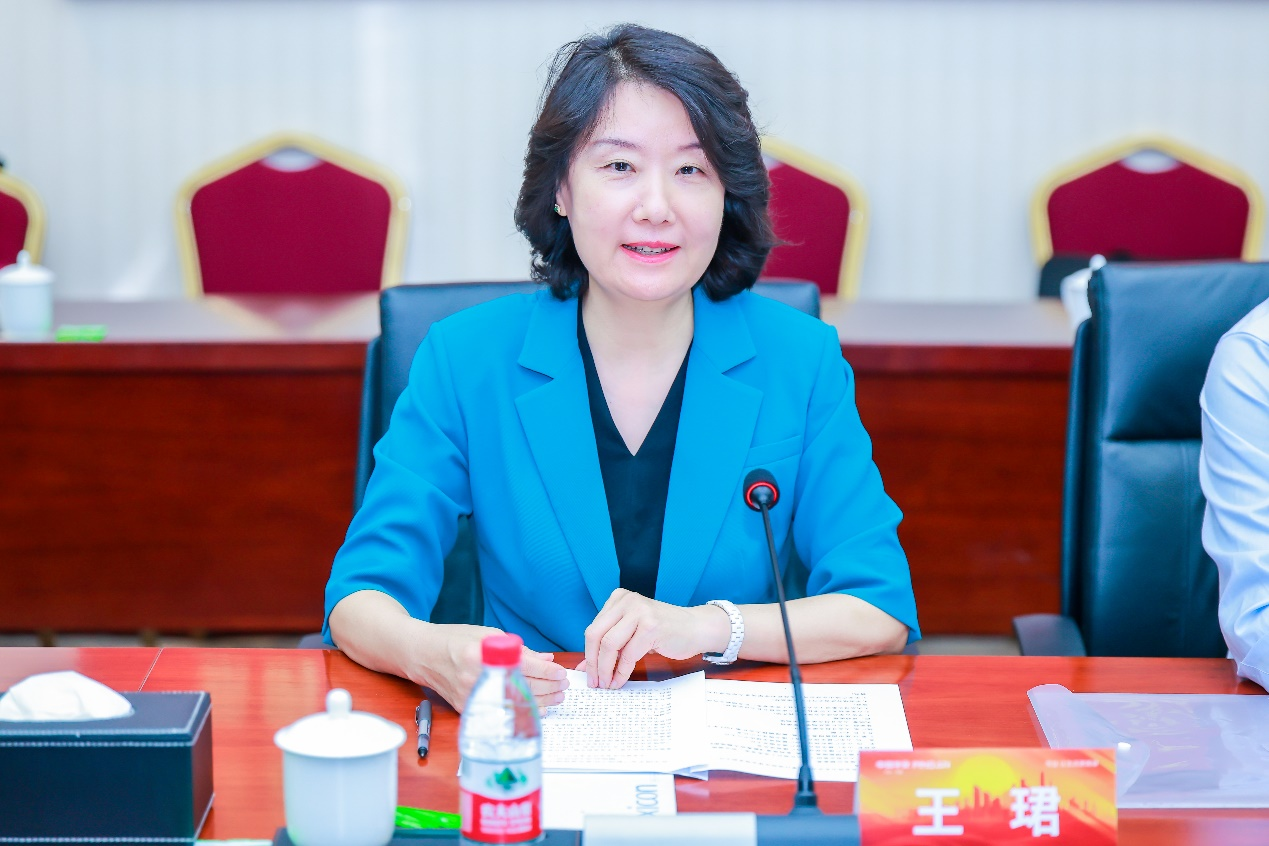 新闻路上 平安同行