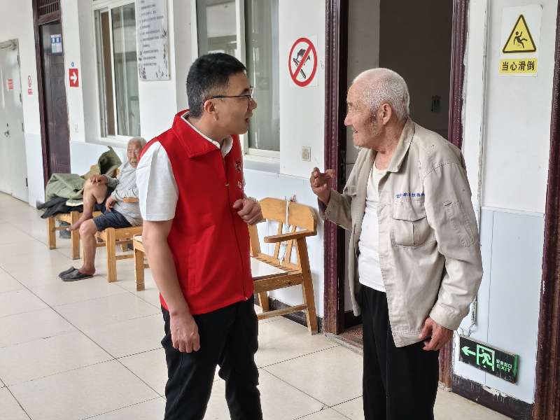 泰康人寿菏泽中支开展溢彩公益活动