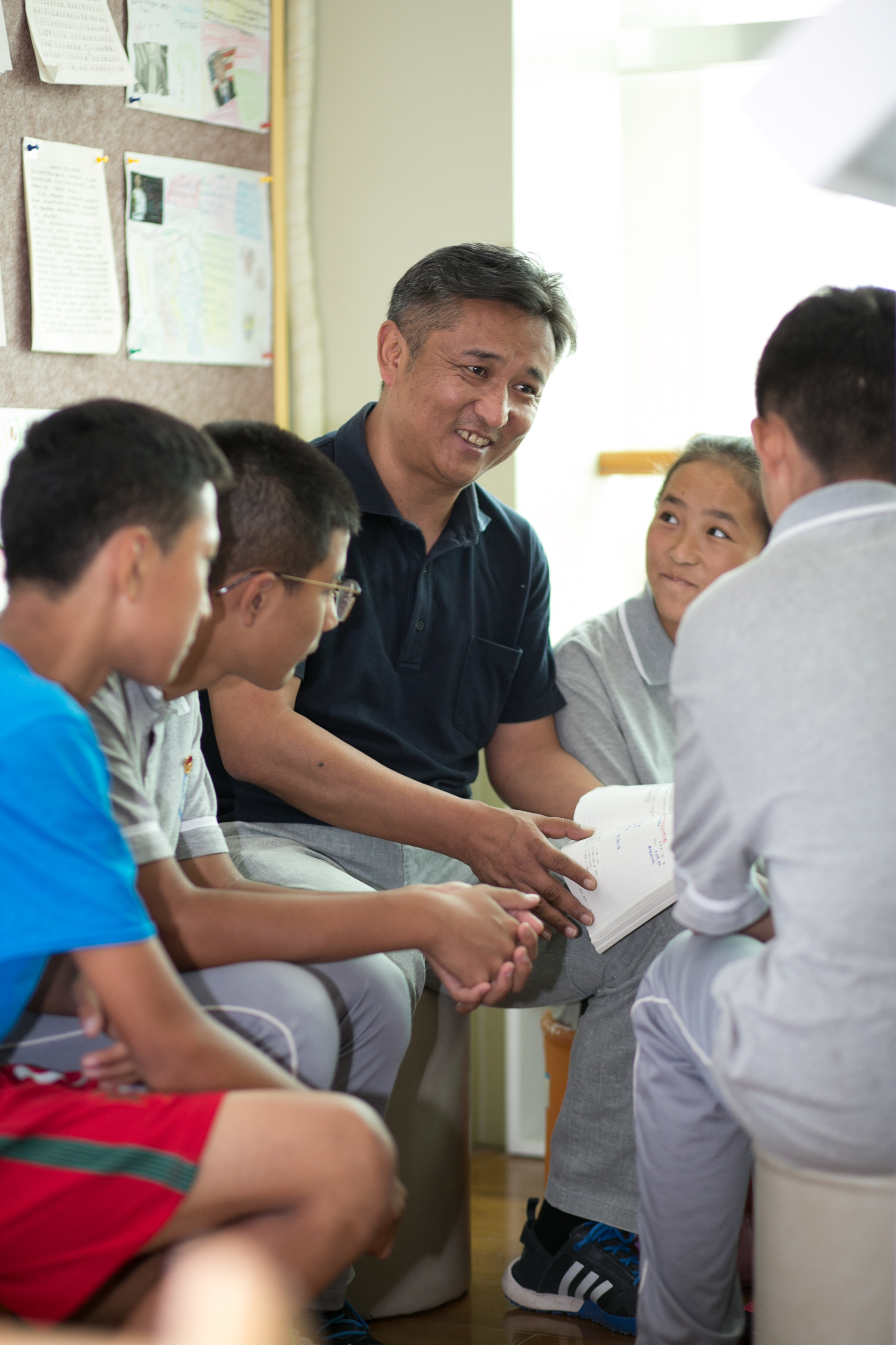 融媒·画像丨智力援藏”40年，“爱的托举”代际传承——送你到“半山”