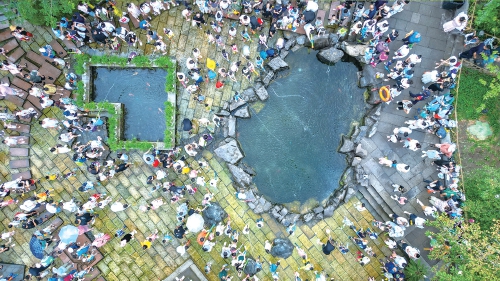 一年四季 泉在济南｜泉城版“泼水节”启幕