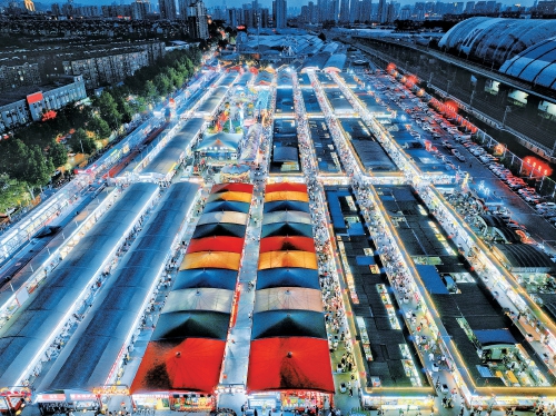 济南的盛夏，火热的不只温度还有夜市蒸腾的烟火气