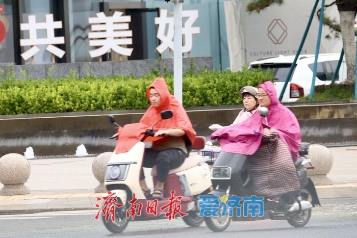 山东继续发布暴雨蓝色预警 今明两日济南仍有雨