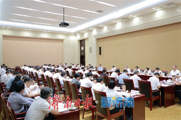 市信访工作联席会议2025年第二次会议召开 刘强主持并讲话 于海田杨峰出席