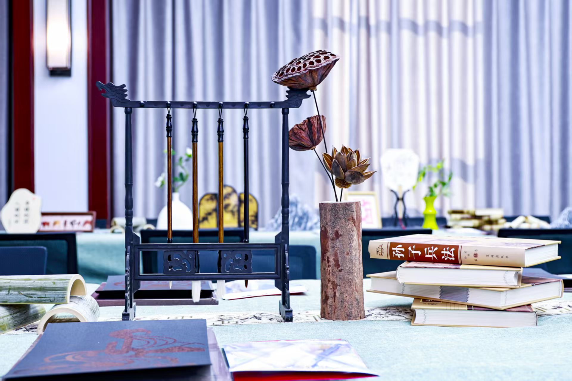 金融为笔绘泉韵 文化作舟载河声 中国人寿济南市分公司“大河之约柜筑安澜·一隅万象泉河共韵”柜面转型活动赋能品牌新高度