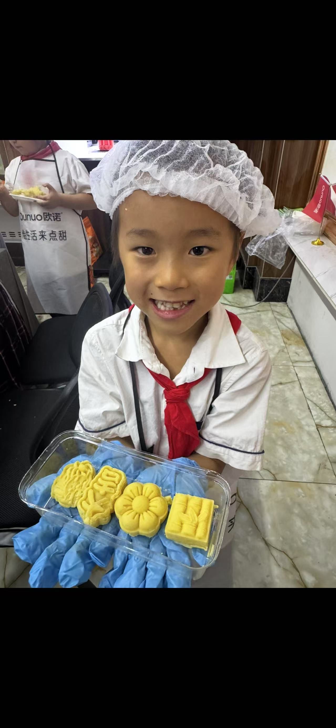 历下区龙奥学校红领巾寻访主题实践活动之舌尖非遗----探寻泉城老字号美食