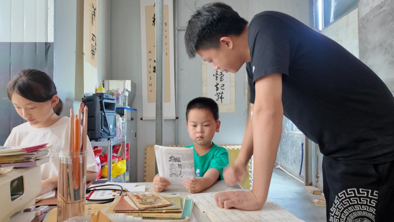 融媒·见证丨米仓里的读书声