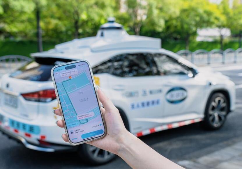 中 상하이, 로보택시 상용화 단계 돌입...AI가 그리는 미래 모빌리티는