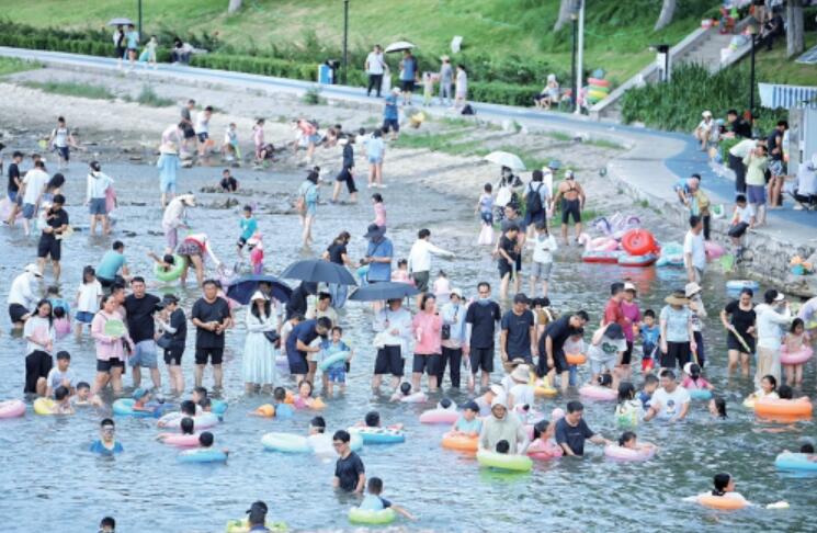 济南本周降雨和高温“搭伴”出现！今起三天，最高温37℃局地有暴雨