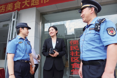 融媒·先锋丨执法有尺度，服务有温度——烟火中的“方与圆”