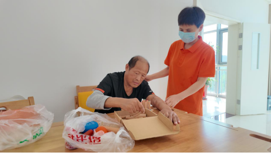 融媒·见证丨长护险落地公立医院，告别“一人失能、全家失衡”——​“一张床”暖了五千家