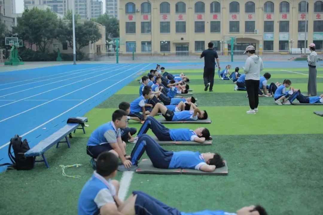里仁学校：汗水浇灌盛夏，运动点亮童年！