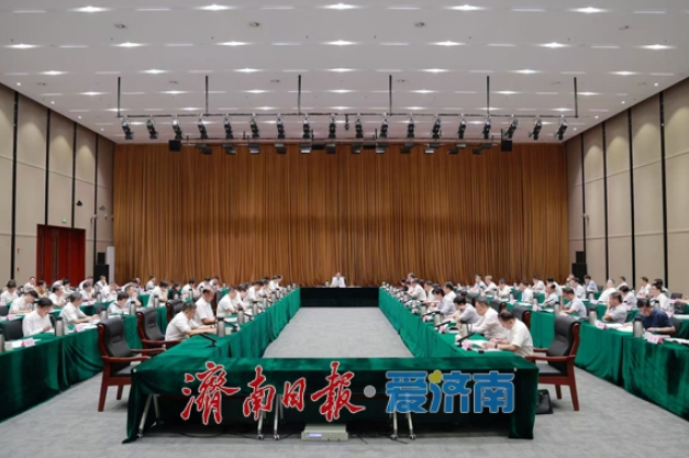 市委常委会召开会议 加快推动济南新旧动能转换起步区建设成形起势