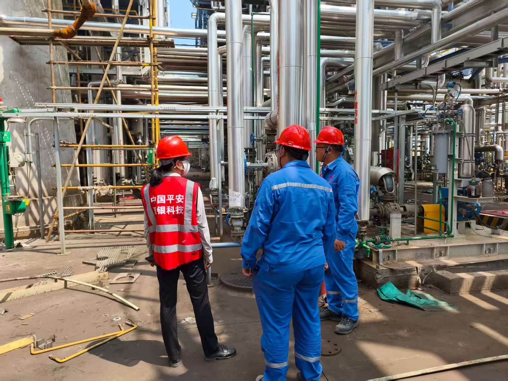 平安产险烟台中心支公司联合山东惠银科技 开展安全隐患排查