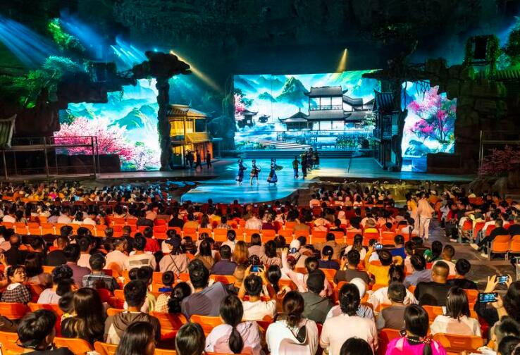 한여름에도 시원해서? 中 인재들이 '이곳'으로 모이는 이유