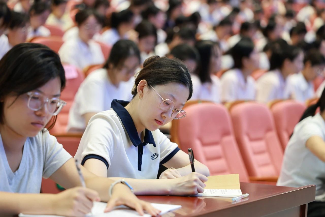 历城区举行2025暑期新任班主任培训