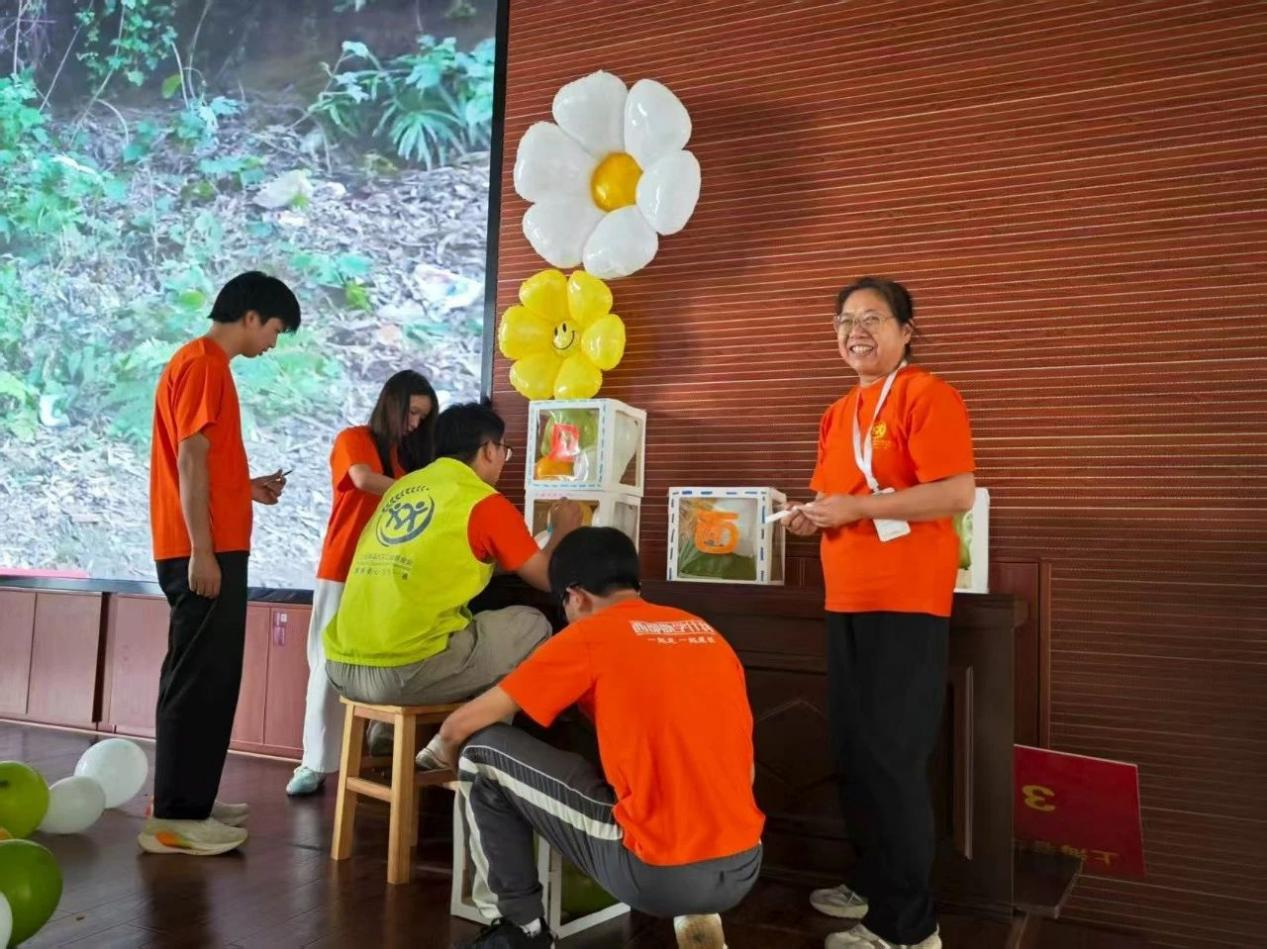 金融绘就七彩卷·共筑阳光同心梦——阳光人寿浙江分公司“一起捐”助力西部学子追梦