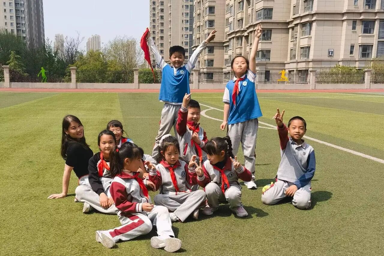以兴趣为桥，推动学生数学思维碰撞——明睿小学亮点教师颜廷兰