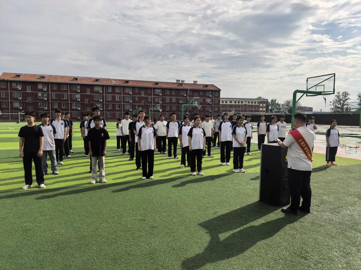 平安产险曹县支公司:操场搭“课堂”,金融知识“活起来